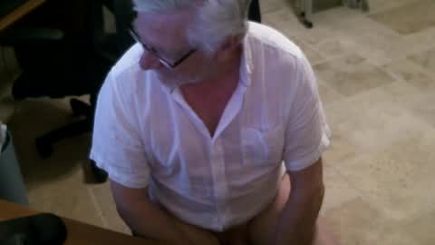 Snapshot of alanlee10allen chatting on June 22, 10:51 pm Alanlee10allen online show from June 22, 10:51 pm