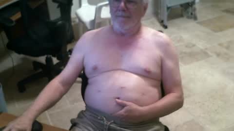 Snapshot of alanlee10allen chatting on June 29, 3:34 pm Alanlee10allen online show from June 29, 3:34 pm
