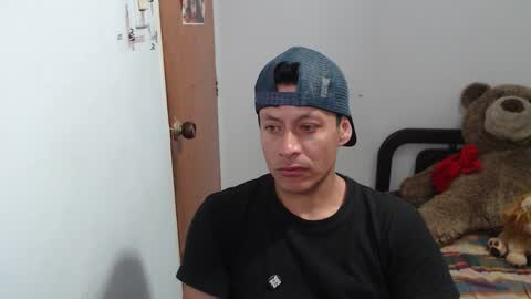 Snapshot of alann_snow chatting on October 27, 1:31 am Alann online show from October 27, 1:31 am