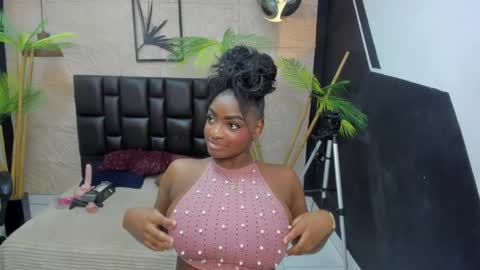 Alanna online show from June 3, 5:07 pm