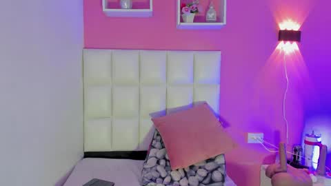 Ana online show from April 30, 8:57 pm