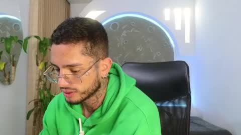 alan online show from February 3, 11:48 am