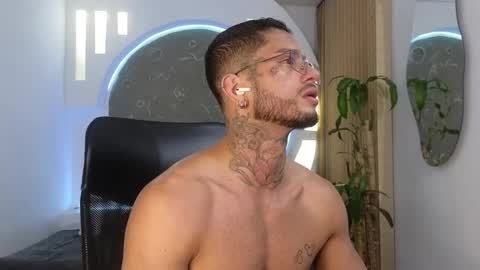 alan online show from February 6, 11:02 am