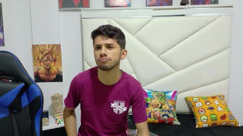 alanvilla_lobo online show from October 7, 12:13 pm