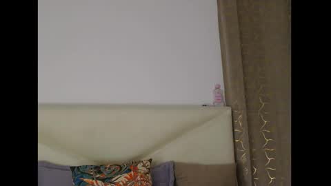 AllylicArabis online show from February 27, 7:25 pm