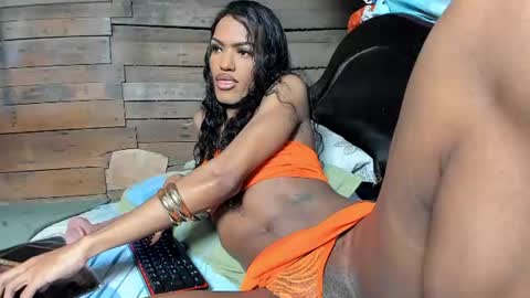 alariprincess online show from June 15, 5:48 pm