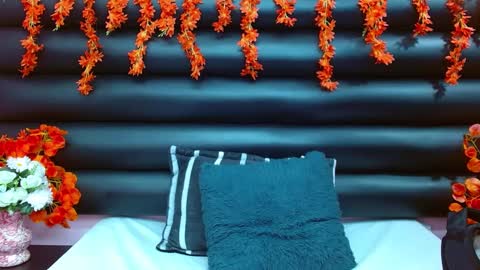 AlaSmith  online show from January 8, 1:53 am