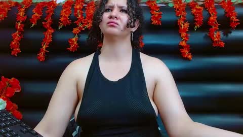 AlaSmith  online show from February 2, 8:35 am