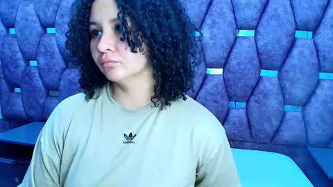 Snapshot of alasmith_ chatting on May 16, 10:36 am AlaSmith online show from May 16, 10:36 am