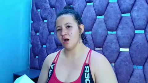 Snapshot of alasmith_ chatting on May 20, 2:51 am AlaSmith online show from May 20, 2:51 am