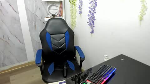 Snapshot of alayasmile chatting on February 22, 12:12 am Alaya online show from February 22, 12:12 am