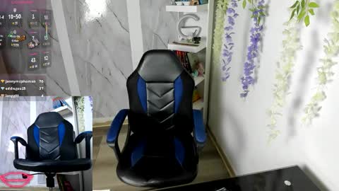 Snapshot of alayasmile chatting on March 25, 10:27 pm Alaya online show from March 25, 10:27 pm