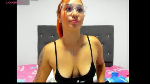 Snapshot of alba_grey chatting on April 18, 11:38 pm alba online show from April 18, 11:38 pm