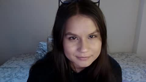 alba_toro535670 online show from December 16, 3:00 pm