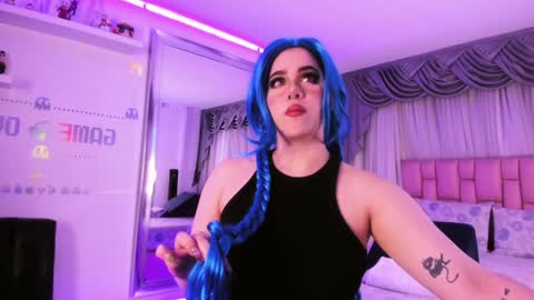 albaandthayron online show from December 13, 12:06 pm