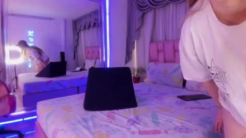 albaandthayron online show from January 13, 12:02 pm