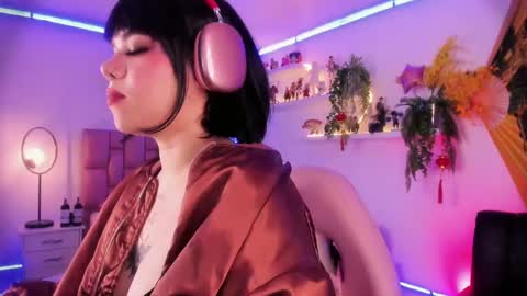 albaandthayron online show from February 22, 3:14 pm