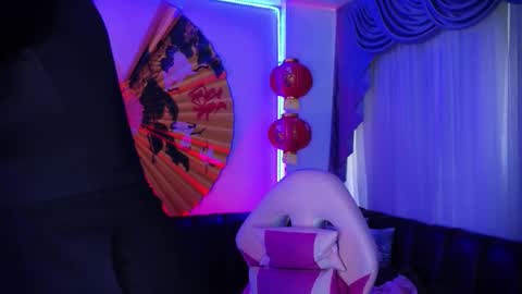 albaandthayron online show from September 9, 12:05 pm