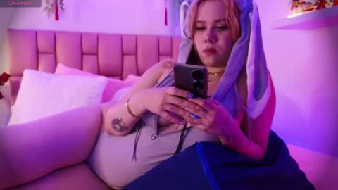 albaandthayron online show from October 3, 11:51 am