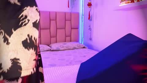 albaandthayron online show from October 15, 12:05 pm