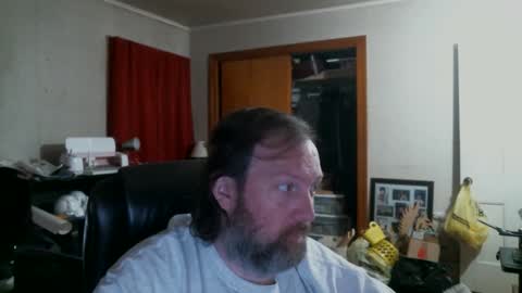 Snapshot of alberik2316 chatting on November 16, 4:56 pm Alberik online show from November 16, 4:56 pm