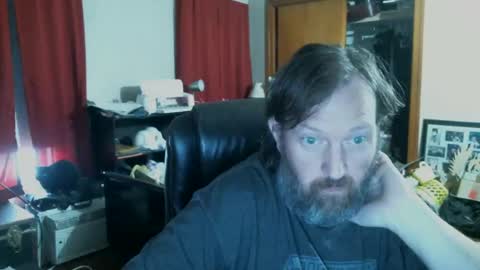 Snapshot of alberik2316 chatting on November 23, 5:02 pm Alberik online show from November 23, 5:02 pm