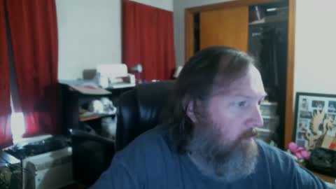 Snapshot of alberik2316 chatting on February 22, 4:49 pm Alberik online show from February 22, 4:49 pm