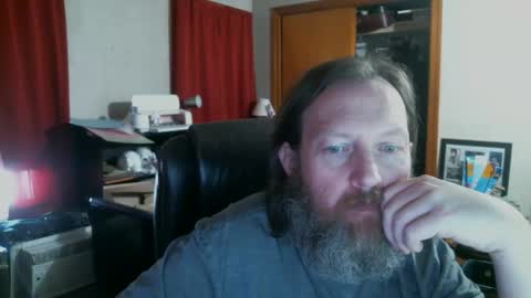 Snapshot of alberik2316 chatting on March 1, 7:05 pm Alberik online show from March 1, 7:05 pm