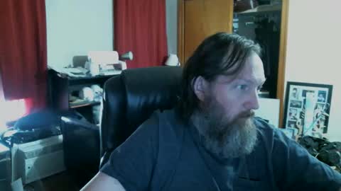 Snapshot of alberik2316 chatting on March 29, 5:02 pm Alberik online show from March 29, 5:02 pm