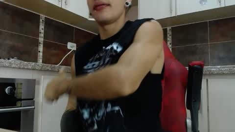 Snapshot of albertbernal69 chatting on February 17, 2:30 am Albert online show from February 17, 2:30 am