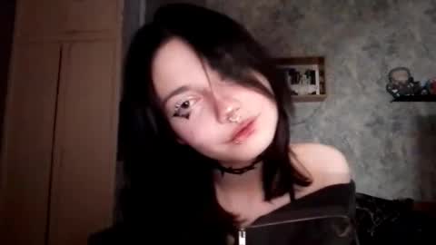 Snapshot of alberthamazierski chatting on October 17, 5:37 pm Im Katrina online show from October 17, 5:37 pm