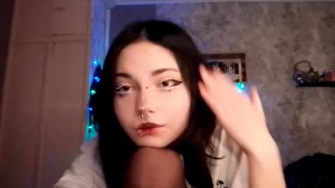 Snapshot of alberthamazierski chatting on October 18, 4:41 pm Im Katrina online show from October 18, 4:41 pm