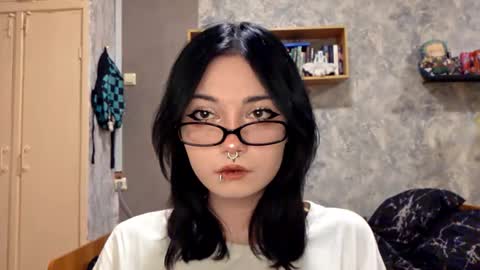 Snapshot of alberthamazierski chatting on November 10, 6:18 pm Im Katrina online show from November 10, 6:18 pm