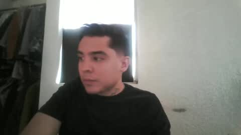albertoarenas16 online show from June 1, 7:48 pm
