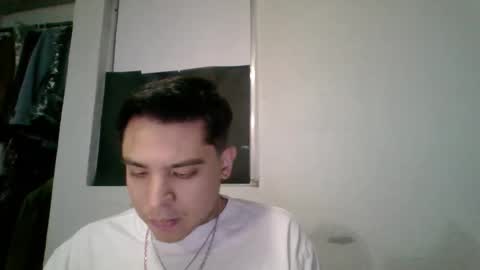 albertoarenas16 online show from June 3, 5:32 am