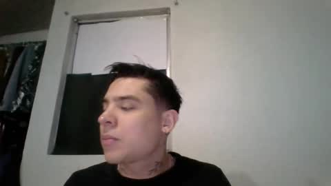 albertoarenas16 online show from June 6, 1:21 am