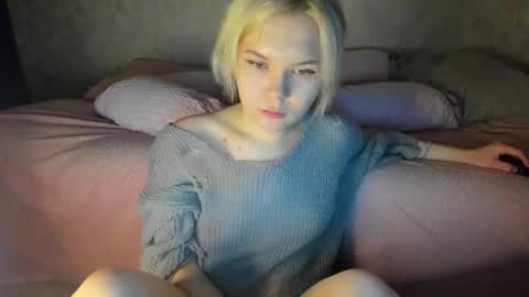 Snapshot of alchemyofsouls chatting on December 15, 12:04 am alchemyofsouls online show from December 15, 12:04 am