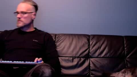 Alex online show from December 3, 10:30 pm