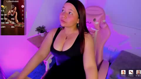 Snapshot of ale_alejandra chatting on March 30, 2:18 pm Alejandra online show from March 30, 2:18 pm