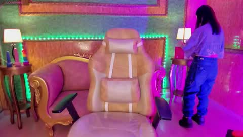 Aleja Online  GTM-5 700 1400 online show from October 27, 12:09 pm