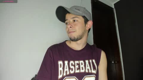 Snapshot of alecadrews_ chatting on February 3, 7:00 pm ALEC ANDREWS online show from February 3, 7:00 pm