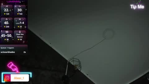 Snapshot of alecadrews_ chatting on February 27, 11:04 pm ALEC ANDREWS online show from February 27, 11:04 pm