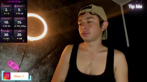 Snapshot of alecadrews_ chatting on March 8, 10:13 pm ALEC ANDREWS online show from March 8, 10:13 pm