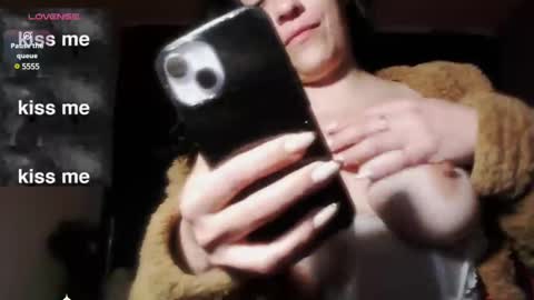 Snapshot of aledelo chatting on December 31, 7:10 am aledelo online show from December 31, 7:10 am