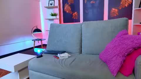 Ale online show from July 27, 7:43 pm