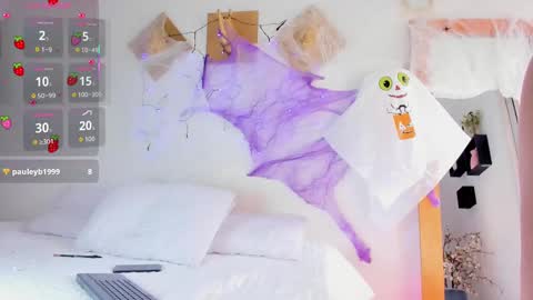 aleexiiaa online show from October 25, 12:56 pm