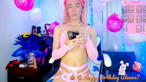 Snapshot of aleexx___ chatting on September 14, 12:15 pm Alex online show from September 14, 12:15 pm