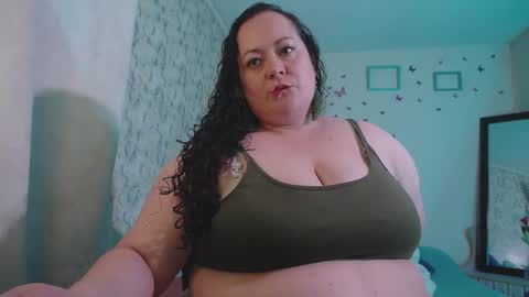 Snapshot of aleia_taylor chatting on December 14, 10:34 am aleia taylor online show from December 14, 10:34 am