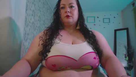 Snapshot of aleia_taylor chatting on December 15, 6:18 am aleia taylor online show from December 15, 6:18 am