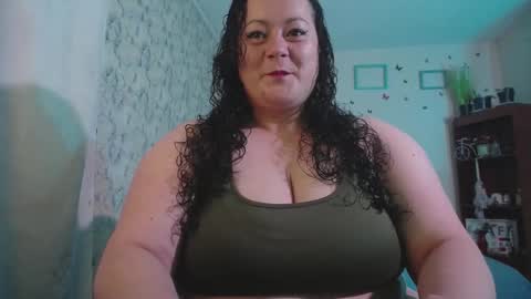 Snapshot of aleia_taylor chatting on December 27, 6:03 am aleia taylor online show from December 27, 6:03 am